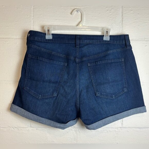 NWT Old Navy Woman’s Plus Size Hi-Rise WOW Denim Chic Casual Jean Shorts Size 14 - Picture 4 of 5